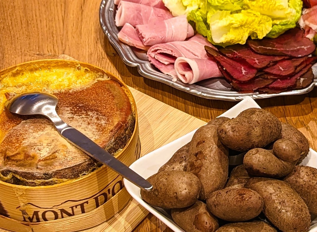 Mont d'or, recette de la boîte chaude